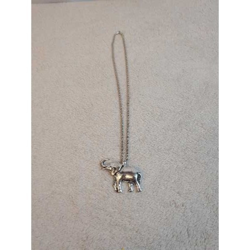 Silver Tone Elephant Pendant Necklace Animal Charm Chain Jewelry